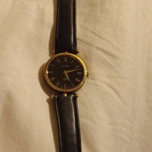 Gucci watch vintage gold